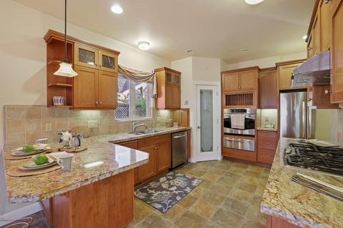 615 W Elm St, Lodi, CA 95240 photo 16