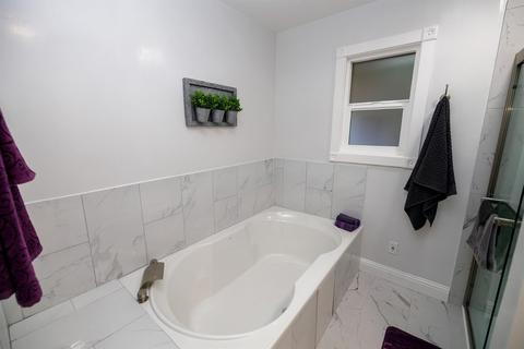 1204 Purdue Ave, Modesto, CA 95350 photo 55
