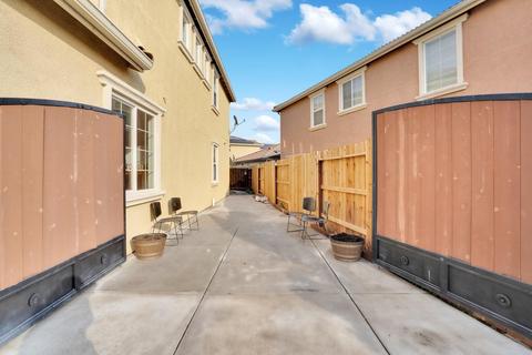 16610 Colonial Trl, Lathrop, CA 95330 photo 18