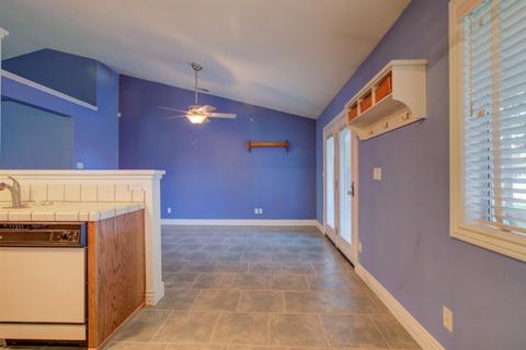 108 S Hartley St, Patterson, CA 95363 photo 11
