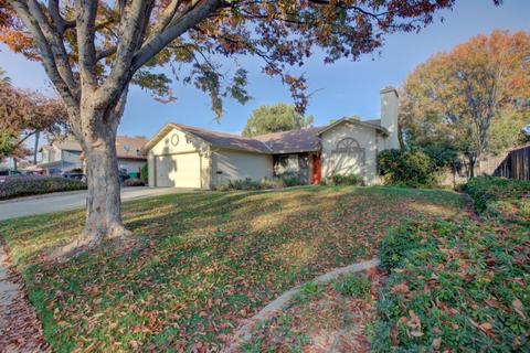 108 S Hartley St, Patterson, CA 95363 photo 2