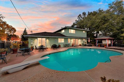 6278 Saint James Way, Carmichael, CA 95608 photo 2