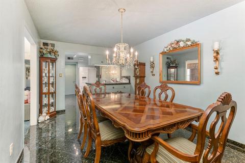 6278 Saint James Way, Carmichael, CA 95608 photo 17