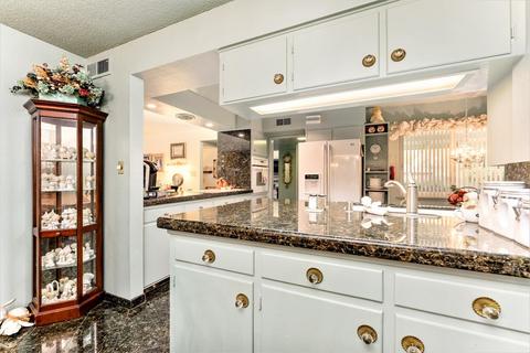 6278 Saint James Way, Carmichael, CA 95608 photo 12