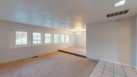 1000 Dyer Ln, Modesto, CA 95350 photo 18