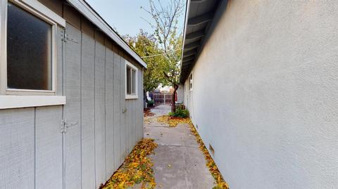 1000 Dyer Ln, Modesto, CA 95350 photo 31