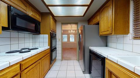 1000 Dyer Ln, Modesto, CA 95350 photo 15
