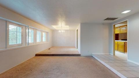 1000 Dyer Ln, Modesto, CA 95350 photo 19