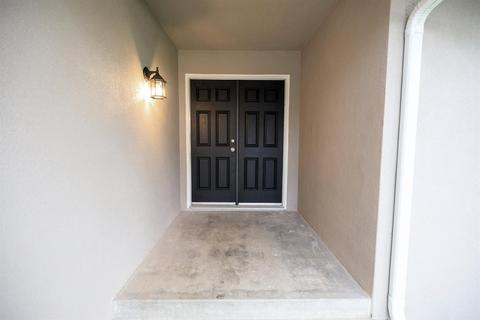 1713 Woolston Way, Modesto, CA 95355 photo 5
