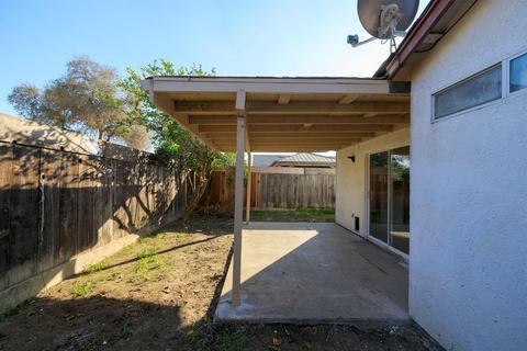 1108 Pine Tree Ln, Modesto, CA 95351 photo 32