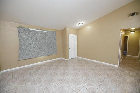 1108 Pine Tree Ln, Modesto, CA 95351 photo 10