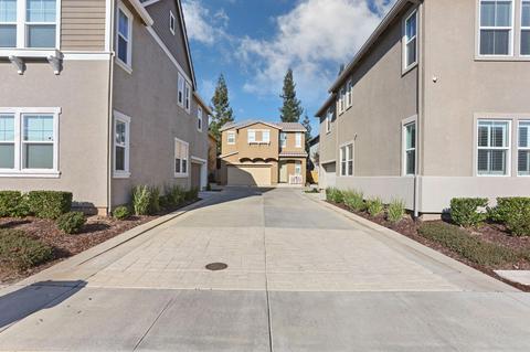 3957 Lookout Dr, Modesto, CA 95355 photo 4
