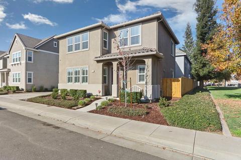 3957 Lookout Dr, Modesto, CA 95355 photo 2