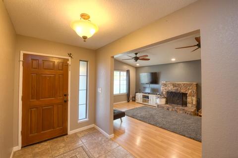 327 Roxanne Dr, Patterson, CA 95363 photo 4