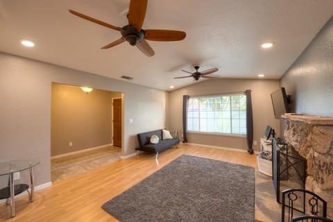 327 Roxanne Dr, Patterson, CA 95363 photo 6