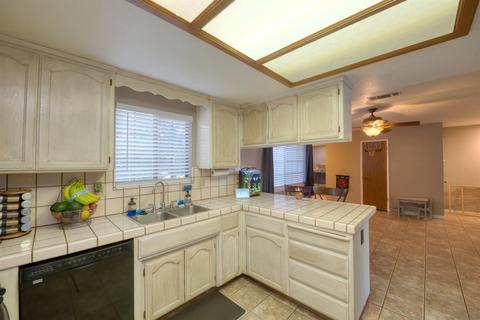 327 Roxanne Dr, Patterson, CA 95363 photo 11