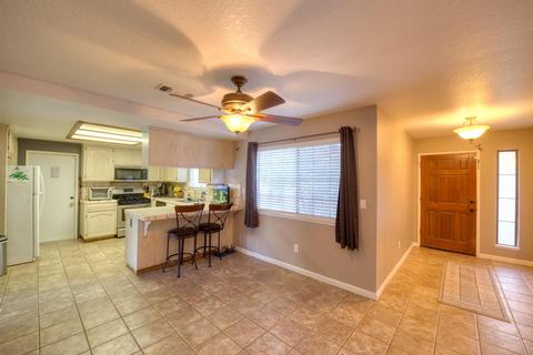 327 Roxanne Dr, Patterson, CA 95363 photo 8