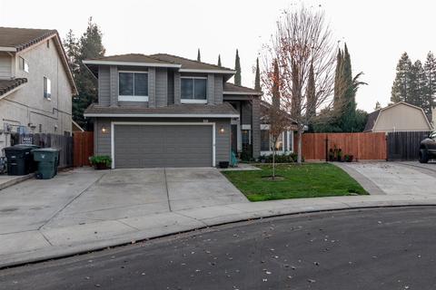 825 Salina Dr, Modesto, CA 95357 photo 4