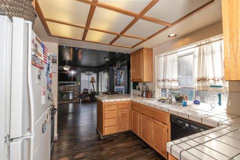 825 Salina Dr, Modesto, CA 95357 photo 10