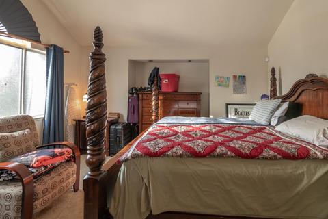 825 Salina Dr, Modesto, CA 95357 photo 42