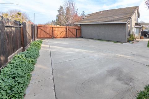 825 Salina Dr, Modesto, CA 95357 photo 36