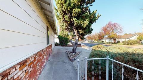 1102 Bowen Ave, Modesto, CA 95350 photo 5