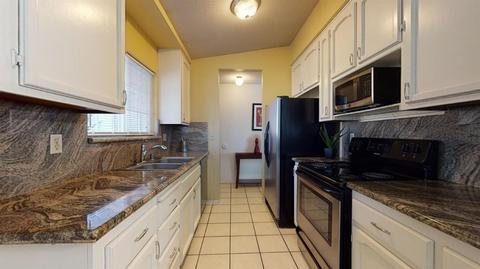 1102 Bowen Ave, Modesto, CA 95350 photo 7