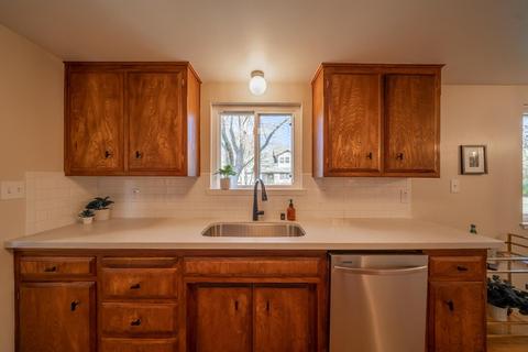 1215 Pine Ln, Davis, CA 95616 photo 17
