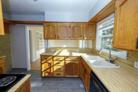1402 Scenic Dr, Modesto, CA 95355 photo 20