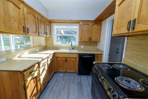 1402 Scenic Dr, Modesto, CA 95355 photo 22