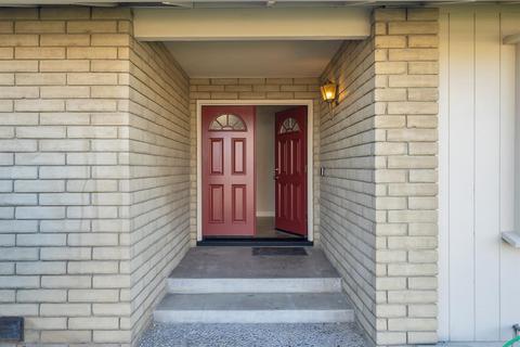 1812 Wylie Dr, Modesto, CA 95355 photo 6