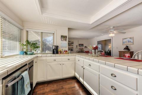 7002 Los Olivos Way, Carmichael, CA 95608 photo 17