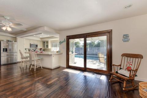 7002 Los Olivos Way, Carmichael, CA 95608 photo 21