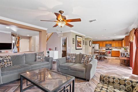 227 Red Robin Dr, Patterson, CA 95363 photo 9