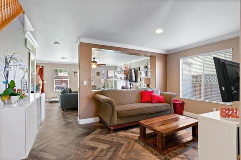 227 Red Robin Dr, Patterson, CA 95363 photo 6
