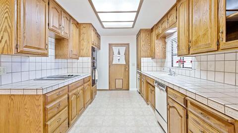 1316 Trombetta Ave, Modesto, CA 95350 photo 16