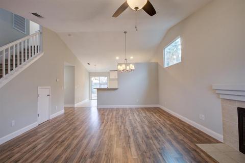 1014 Moonlight Dr, Ceres, CA 95307 photo 4