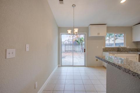 1014 Moonlight Dr, Ceres, CA 95307 photo 10