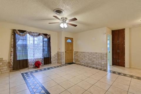 4558 Meadow Way, Olivehurst, CA 95961 photo 3