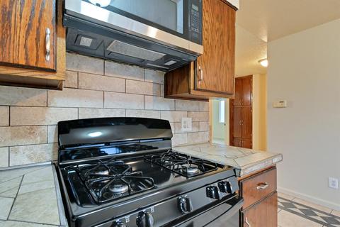 4558 Meadow Way, Olivehurst, CA 95961 photo 9