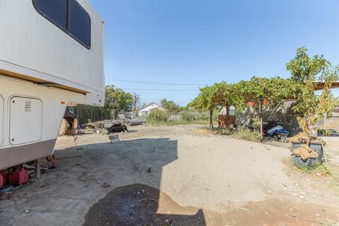1027 Marlow St, Modesto, CA 95351 photo 32