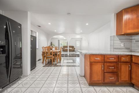 1027 Marlow St, Modesto, CA 95351 photo 14