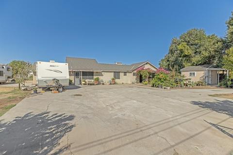 1027 Marlow St, Modesto, CA 95351 photo 2