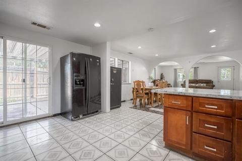 1027 Marlow St, Modesto, CA 95351 photo 13