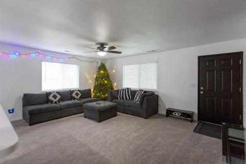 527 W 8th St, Merced, CA 95341 photo 5