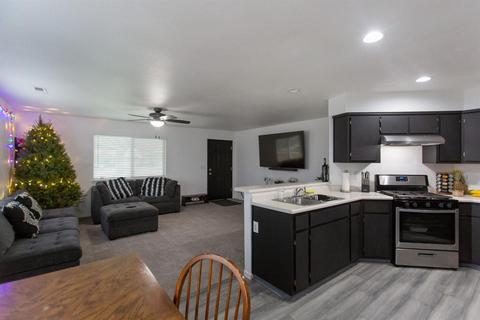 527 W 8th St, Merced, CA 95341 photo 8