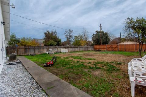 527 W 8th St, Merced, CA 95341 photo 23