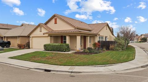 1655 Vasco St, Manteca, CA 95337 photo 3