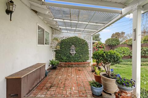 717 Leytonstone, Modesto, CA 95355 photo 11