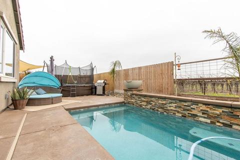 1044 Bensen St, Manteca, CA 95337 photo 42
